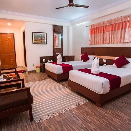 Hotel Spring Pokhara Bagian luar foto